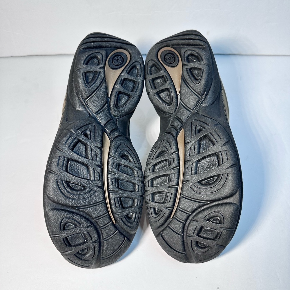 Women’s Merrell Tan Slip-On Clogs - Picture 7 of 7